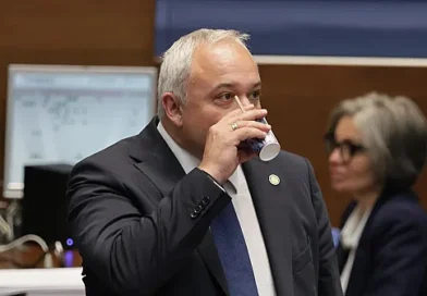 Парламентът изслушва вътрешния министър по казуса с мантинелите