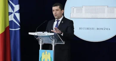 Румъния иска ново командване на НАТО в Черно море с България. Кораб горя в румънски води