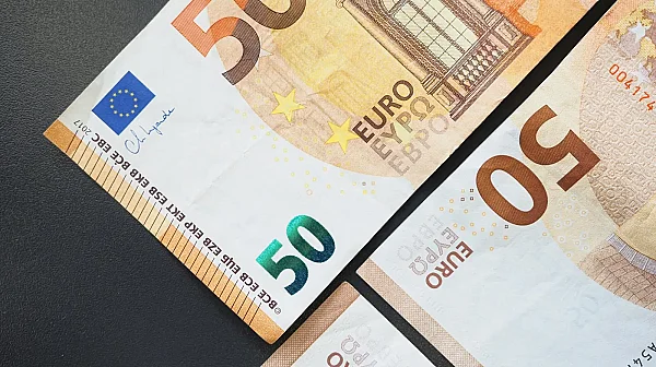Започва изплащането на еднократната помощ от 50 евро заради цените на горивата и храните