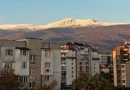 Топло, но ветровито време, с температури до 26°